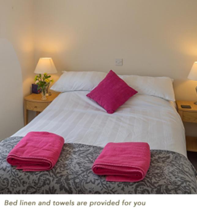 Church Farm Holiday Cottages - Pinster Cottage Ashbourne  Bagian luar foto